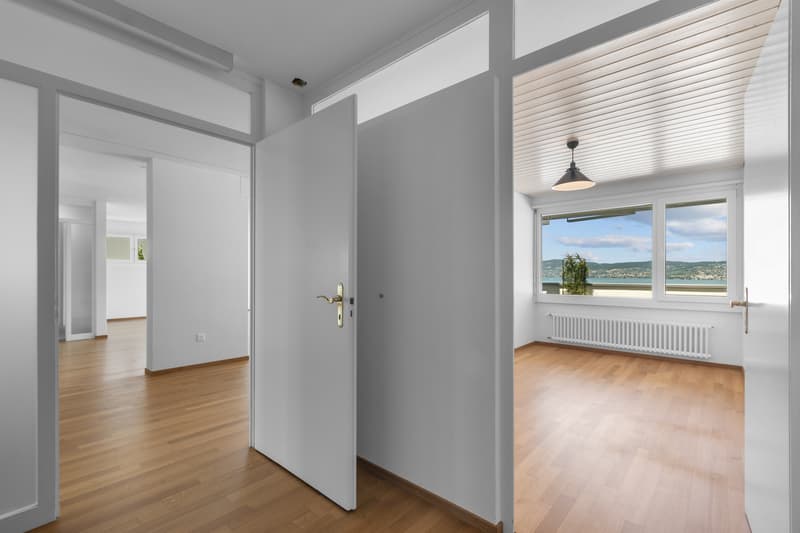 Exklusive 4.5-Zimmer-Wohnung mit grosser Sonnenterrasse in Wollerau (6)