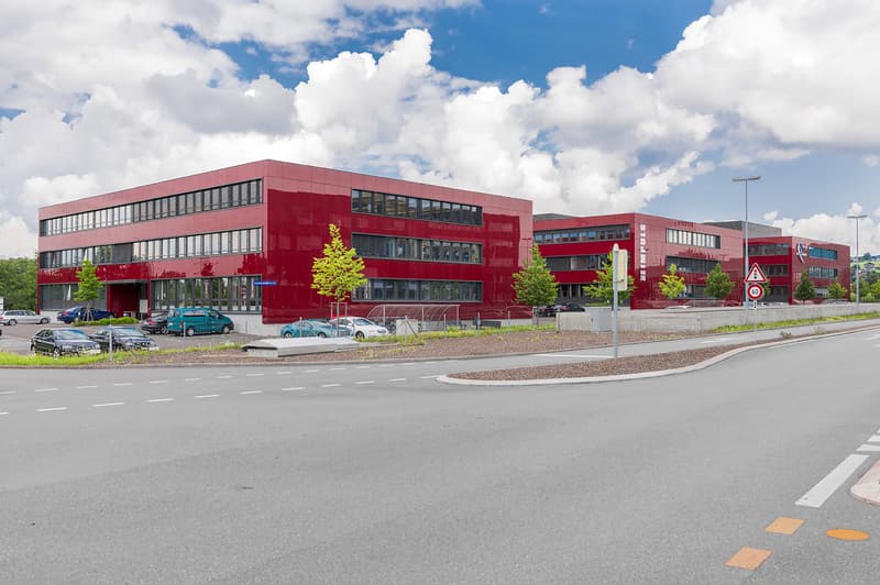 Top-moderne Büroflächen im steuergünstigen Baar als Renditeanlage