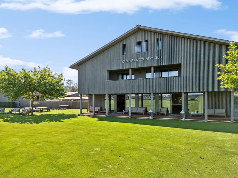 Premium-Investment - First-Class Country Club (1)