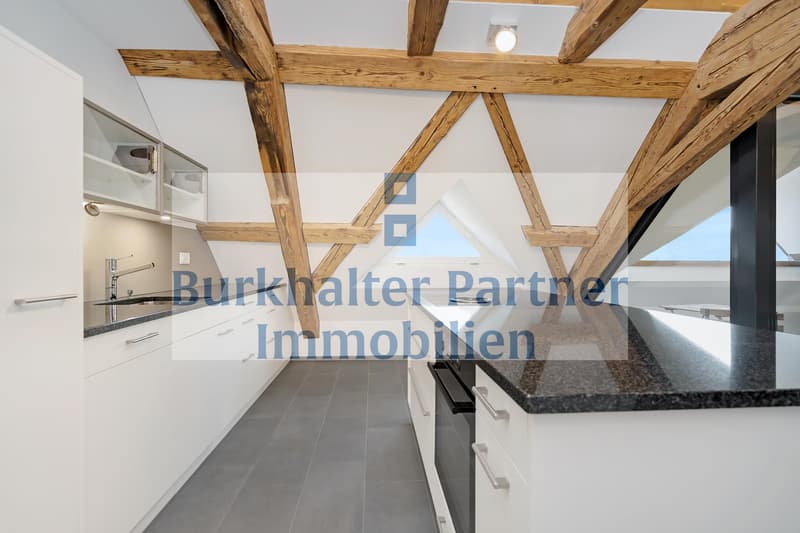 Einzigartige 2 - Zimmer - Dachgeschosswohnung mitten in Ittigen (2)