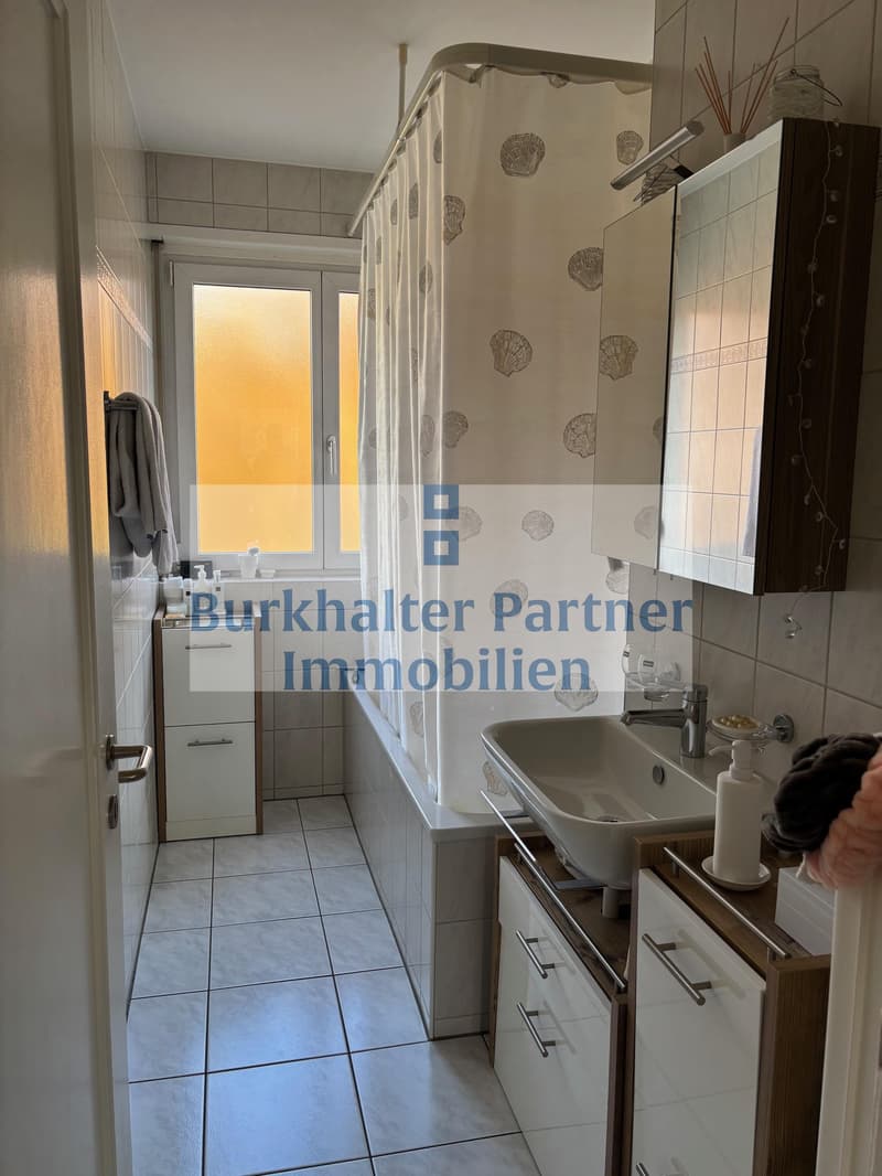 Attraktive 4-Zimmerwohnung im beliebten Breitenrainquartier (5)