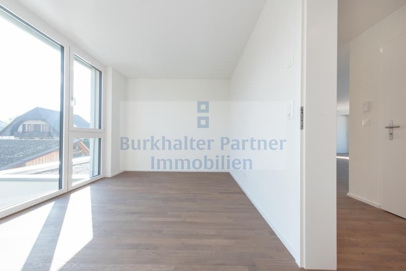 Ihr neues Zuhause mit echter Lebensqualität - geniessen Sie Loggia und Terrasse (4)