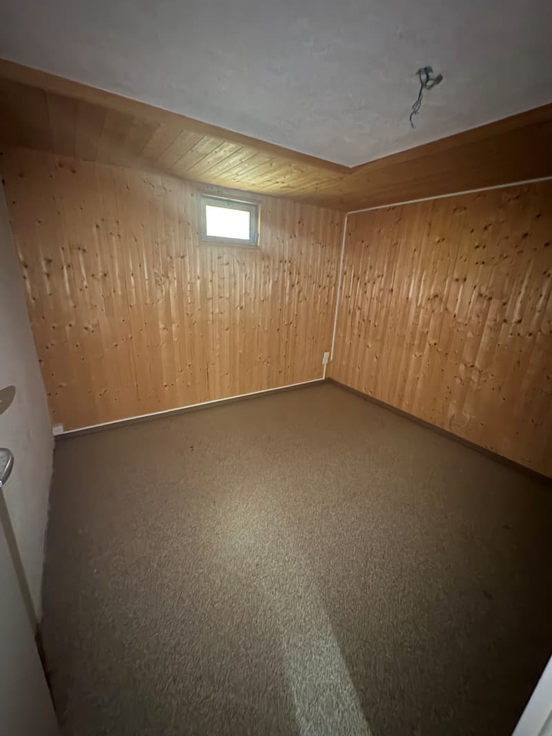Grosszügiges 4.5-Zimmer-Einfamilienhaus in Brienz – sofort verfügbar! (21)