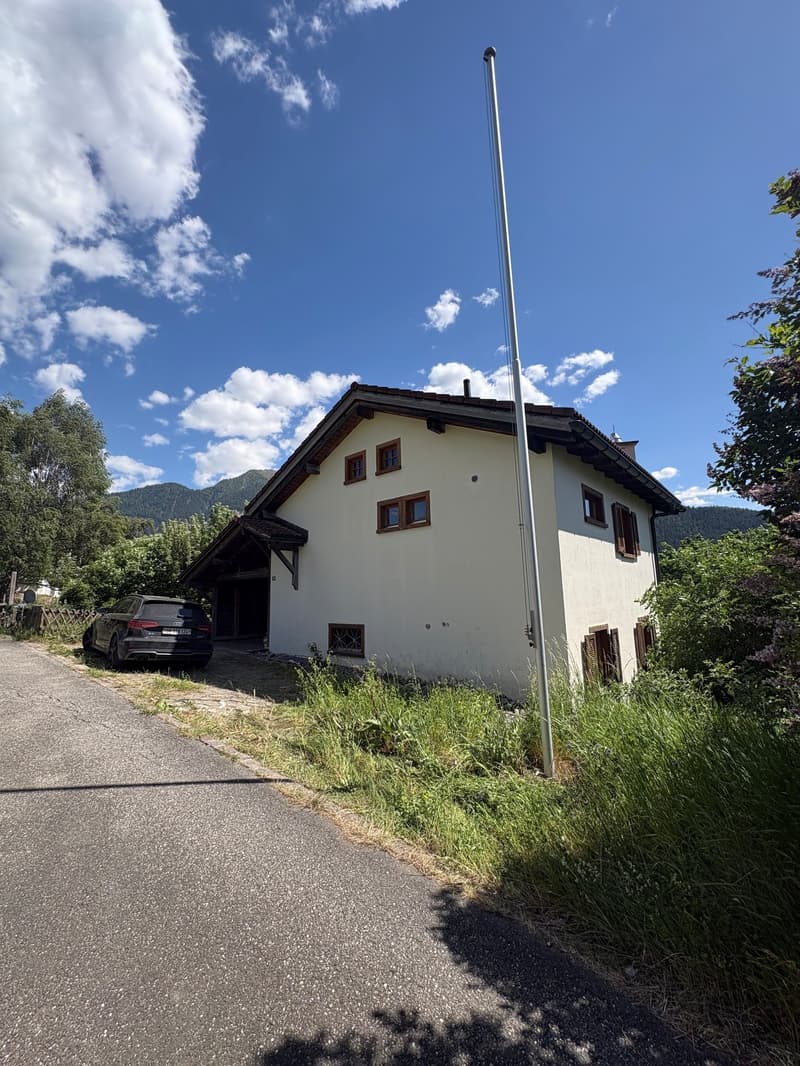Grosszügiges 4.5-Zimmer-Einfamilienhaus in Brienz – sofort verfügbar! (11)
