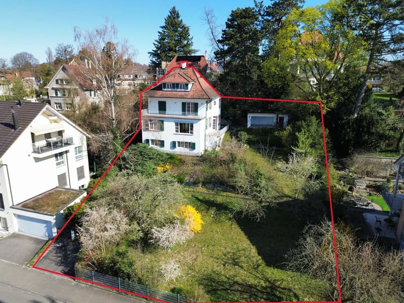 Sanierungsbedürftige 8-Zimmer Villa an bester Lage in Riehen (13)