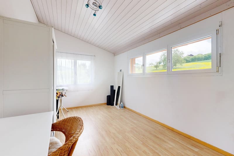 Attraktives 6-Zimmer Einfamilienhaus mit vielseitigem Raumangebot (9)