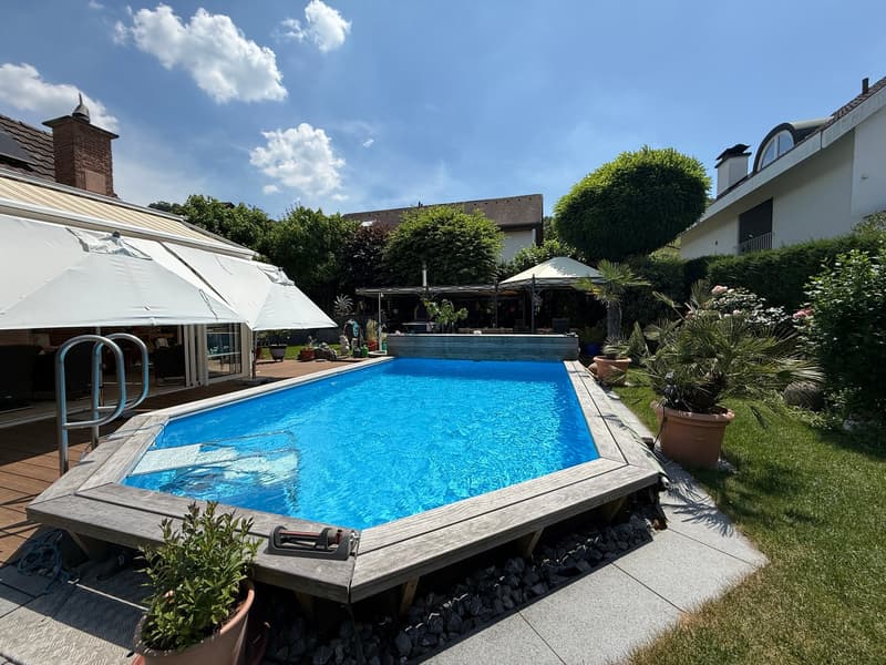 Stilvolles 6.5-Zimmer-Einfamilienhaus an Toplage in Münchenstein (19)