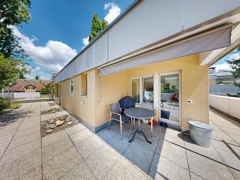 Maisonette- Attikawohnung mit grosser Dachterrasse und Poolanlage (18)