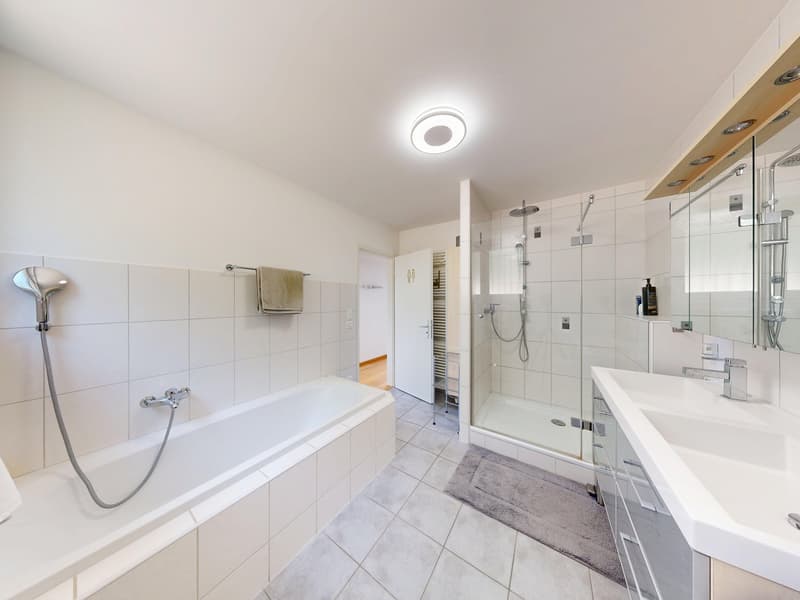 5.5-Zimmer Einfamilienhaus mit traumhafter Weitsicht an exklusiver Wohnlage (9)