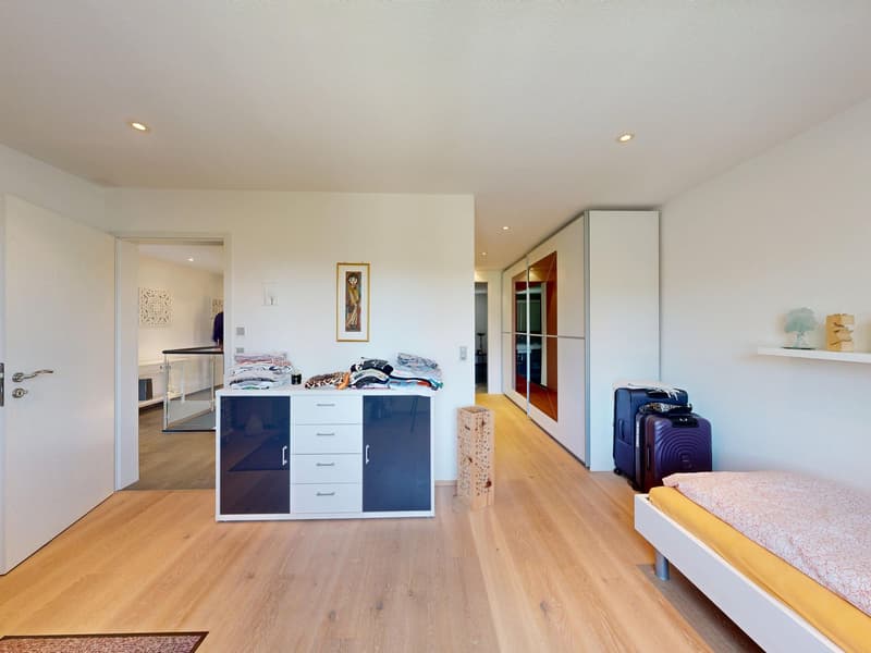 Exklusives 4.5-Zimmer Einfamilienhaus an ruhiger Lage (8)