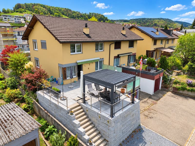 Familienfreundliches 5.5-Zimmer Doppeleinfamilienhaus (2)