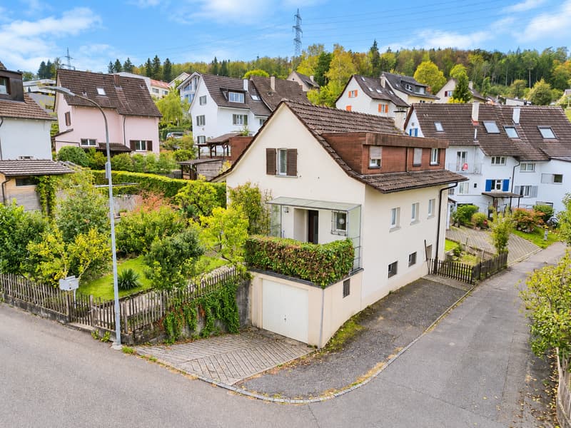 Freistehendes 5-Zimmer-Einfamilienhaus an beliebter Wohnlage (1)