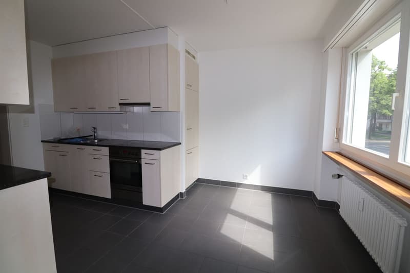 Kleinhüningen-schöne helle 4 Zimmer-Wohnung- ideal für 1-2 Personen (2)