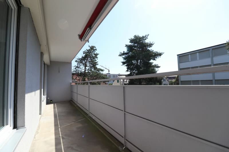 Am Lindenplatz - renovierte 2.5-Zimmer-Wohnung zu vermieten (8)