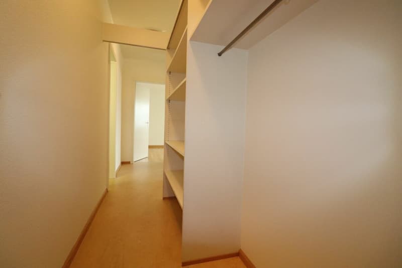 Schöne 2-Zimmer-Wohnung mit tollem Ausblick zu vermieten (10)