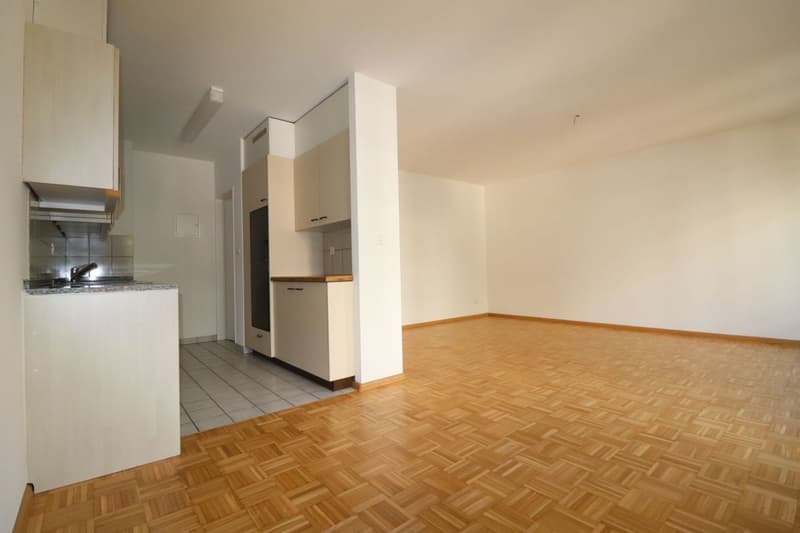Nähe Badischer Bahnhof, schöne 2 1/2 Zimmer-Wohnung zu vermieten (2)