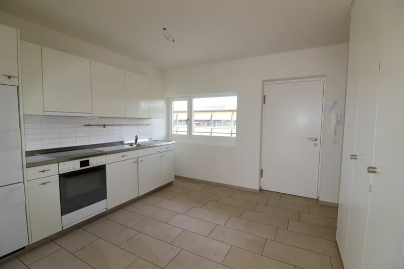 geräumige, helle 2-Zimmer-Wohnung in Kleinbasel zu vermieten (2)