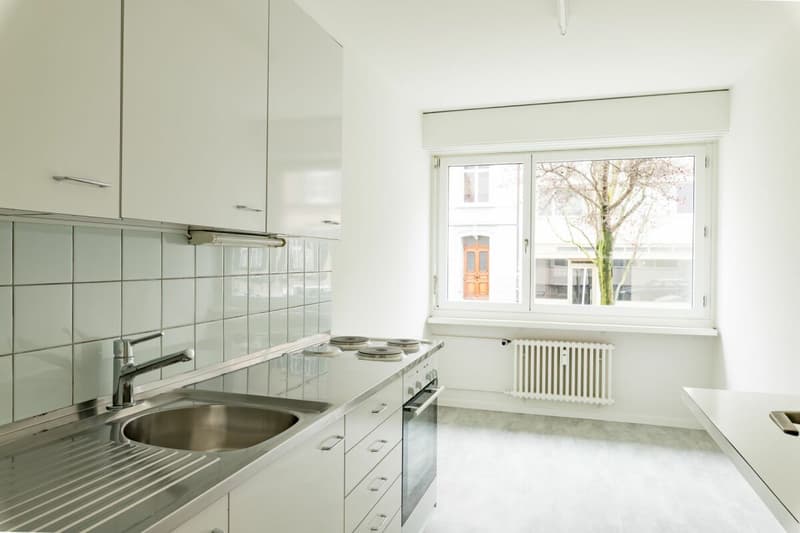 Nähe Synagoge, schöne 2-Zimmer-Wohnung zu vermieten (2)