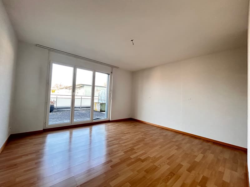 sonnige 4.5-Zimmer-Attikawohnung mit Einstellhallenplatz (9)