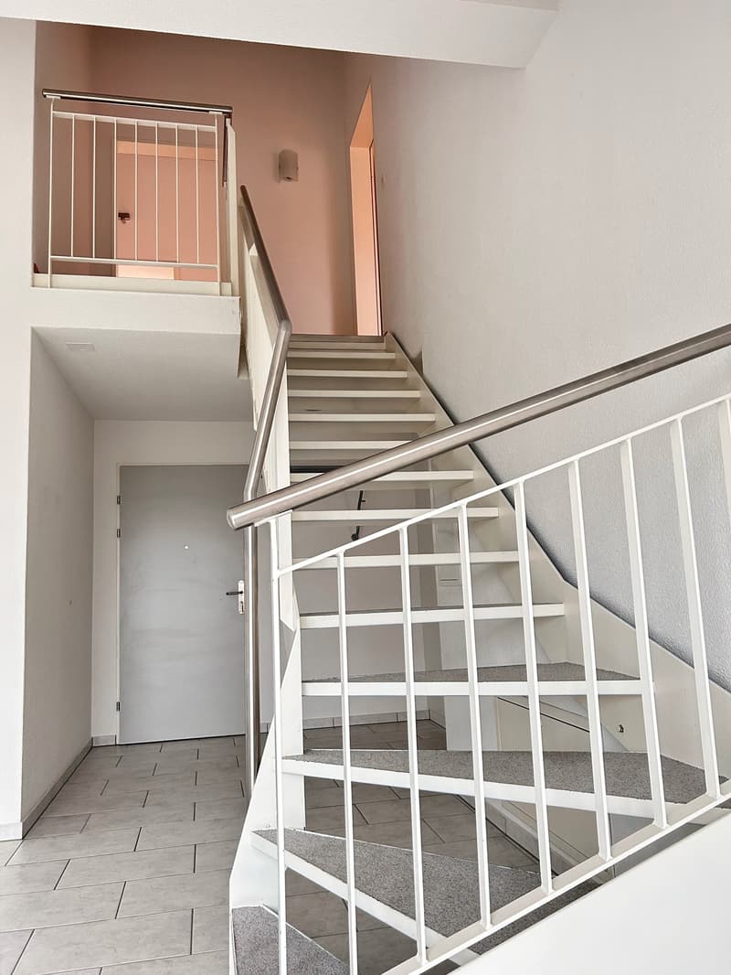 charmante 4.5-Zimmer-Duplexwohnung mit Bergblick (10)