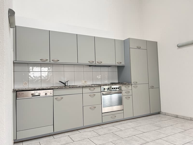 charmante 4.5-Zimmer-Duplexwohnung mit Bergblick (2)
