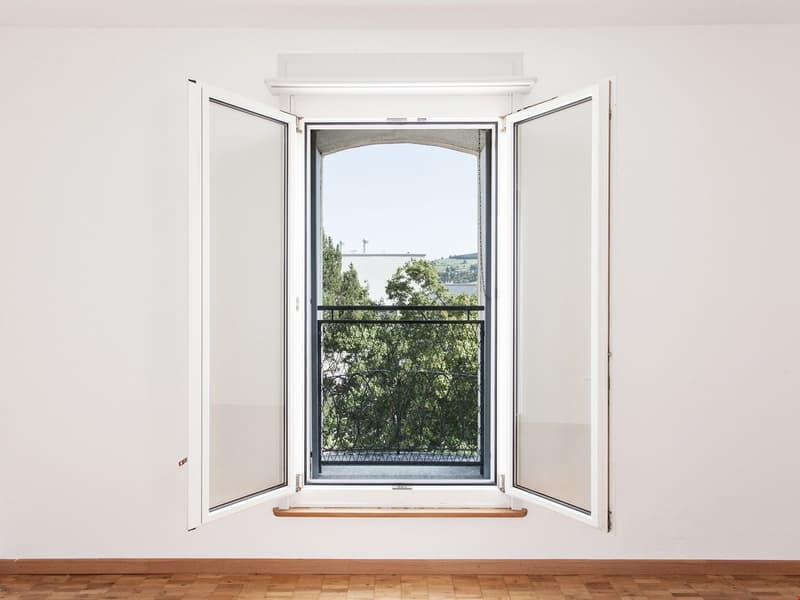 Bei den Fotos handelt es sich um sinngemässe Bilder einer ähnlichen Wohnung