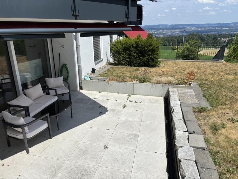 2-Zimmer-Wohnung mit Gartensitzplatz und Weitsicht (7)