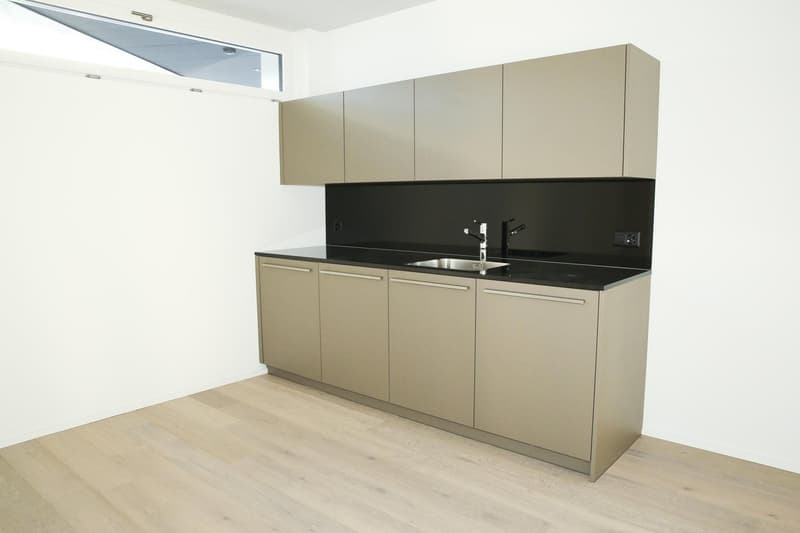 252 m2 moderne, offene Gewerbe-/Bürofläche (10)