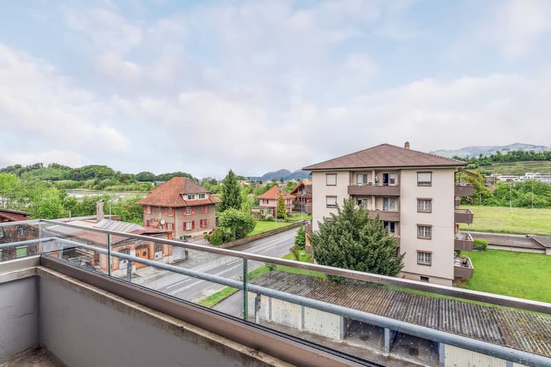 Ihr neues Zuhause mit Balkon und Aussicht - 3.5 Zimmer-Wohnung zu vermieten (6)