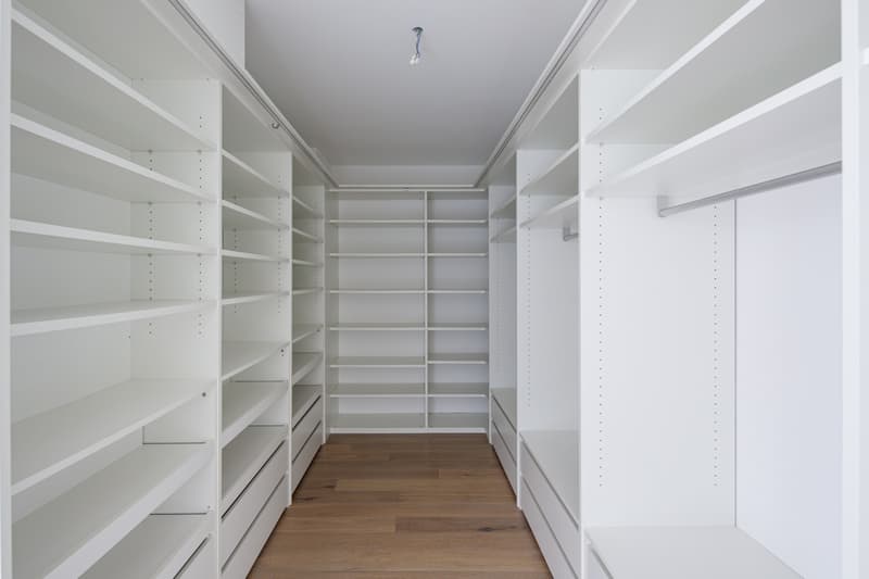 Hochwertig ausgebaute, grosszügige 2.5-Zimmer-Gartenwohnung (7)