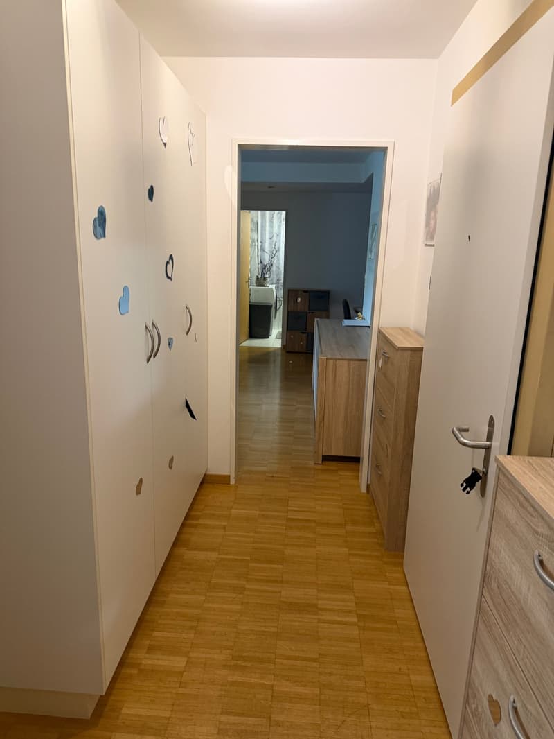 Ruhige 4.5-Zimmer-Wohnung mit Balkon und Garage in Nürensdorf (13)