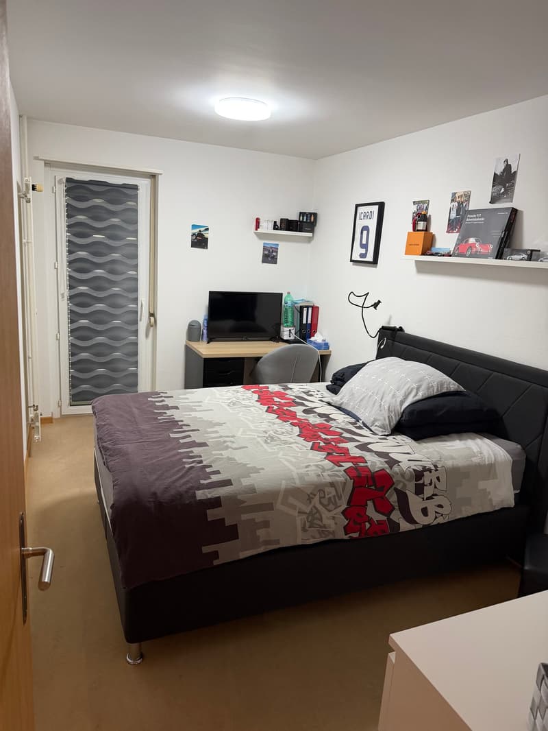 Ruhige 4.5-Zimmer-Wohnung mit Balkon und Garage in Nürensdorf (11)