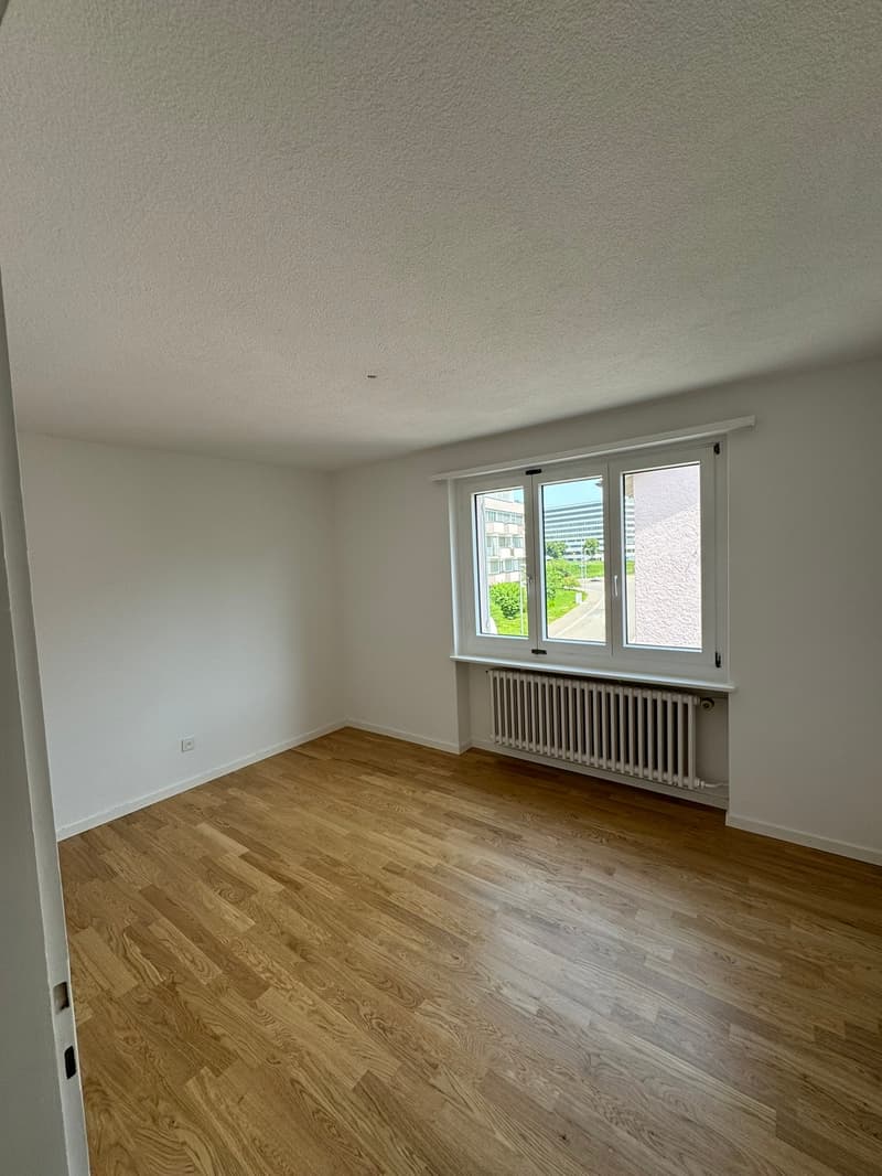 Helle Wohnung in kinderfreundlichem Wohnquartier in Glattbrugg (3)