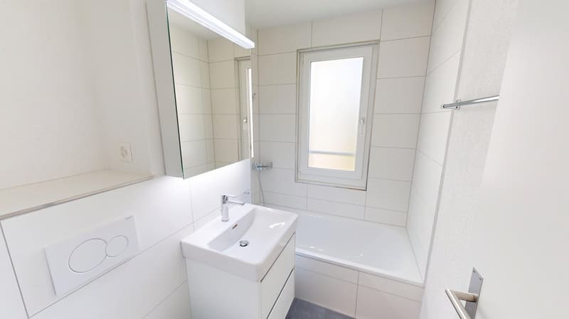 ERSTVERMIETUNG - Moderne 4.5-Zimmer-Wohnung nach Sanierung (5)
