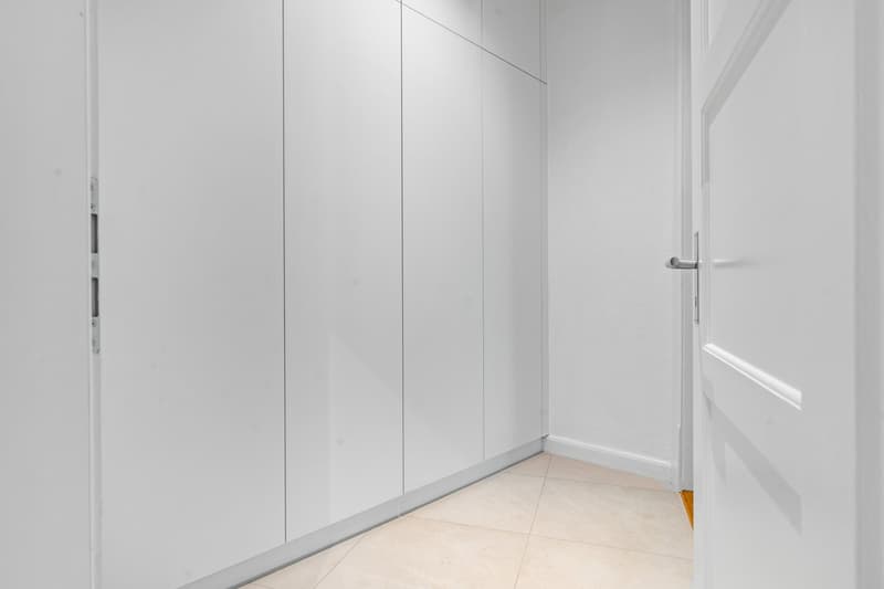 Hochwertig sanierte 3.5-Zimmerwohnung zu vermieten im Herzen von Zürich! (12)