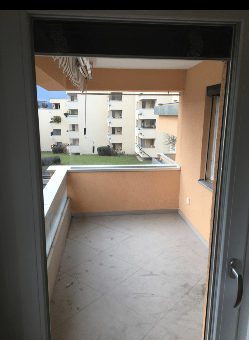 Moderne 3.5-Zimmerwohnung an ruhiger und grüner Lage (7)