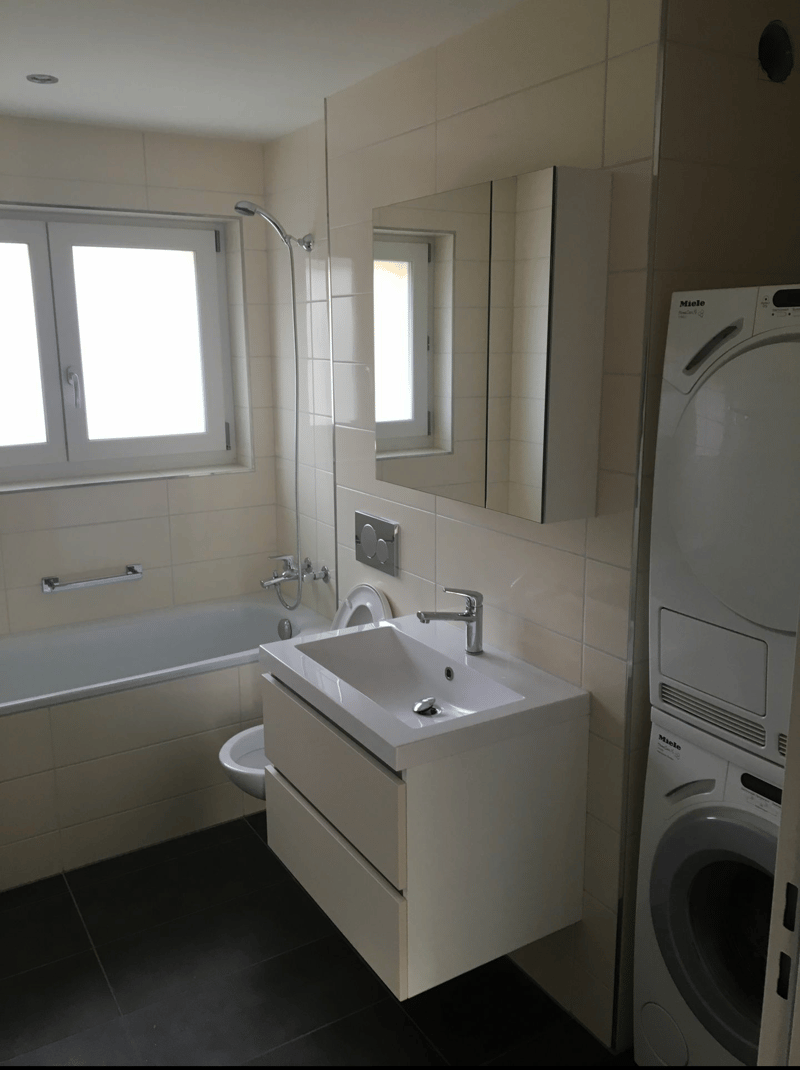 Moderne 3.5-Zimmerwohnung an ruhiger und grüner Lage (6)