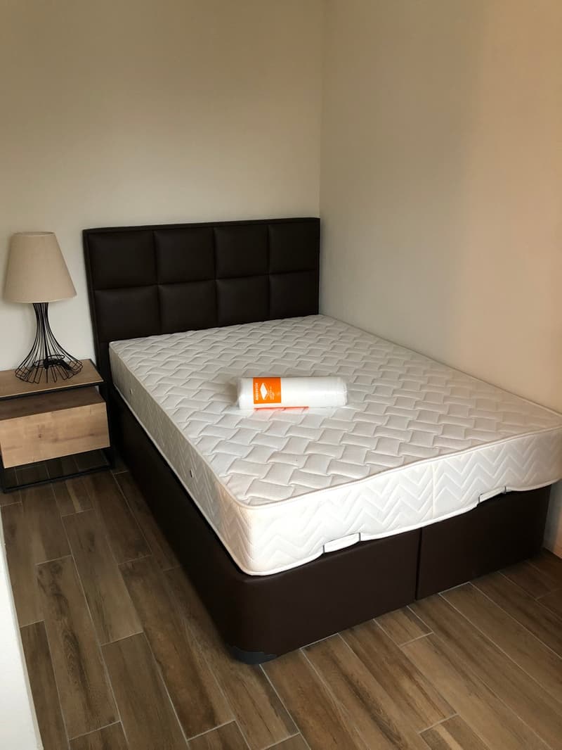 Möbilierte 1.5-Zimmer-Wohnung mit Balkon in Zürich (5)