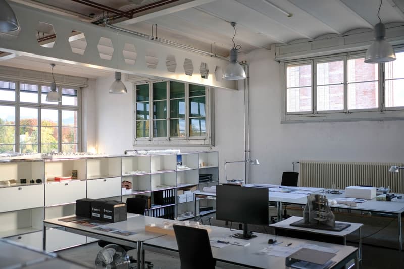 Postes de travail entièrement meublés (3)