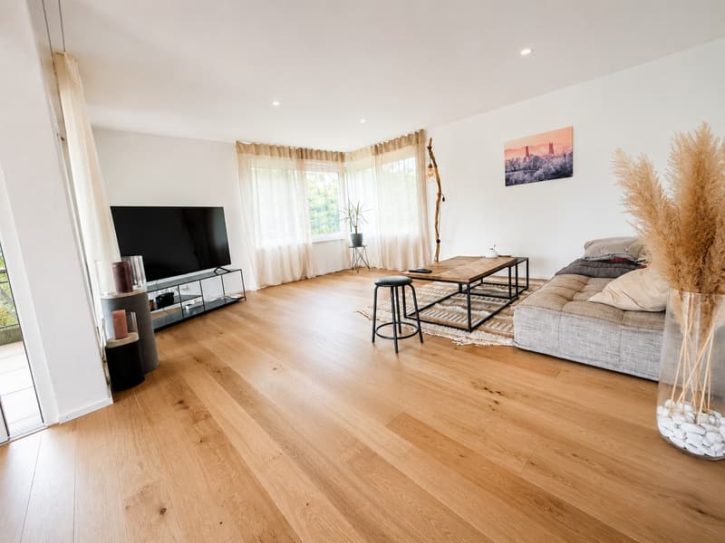Magnifique appartement de standing de 4.5 pièces avec grand balcon (5)