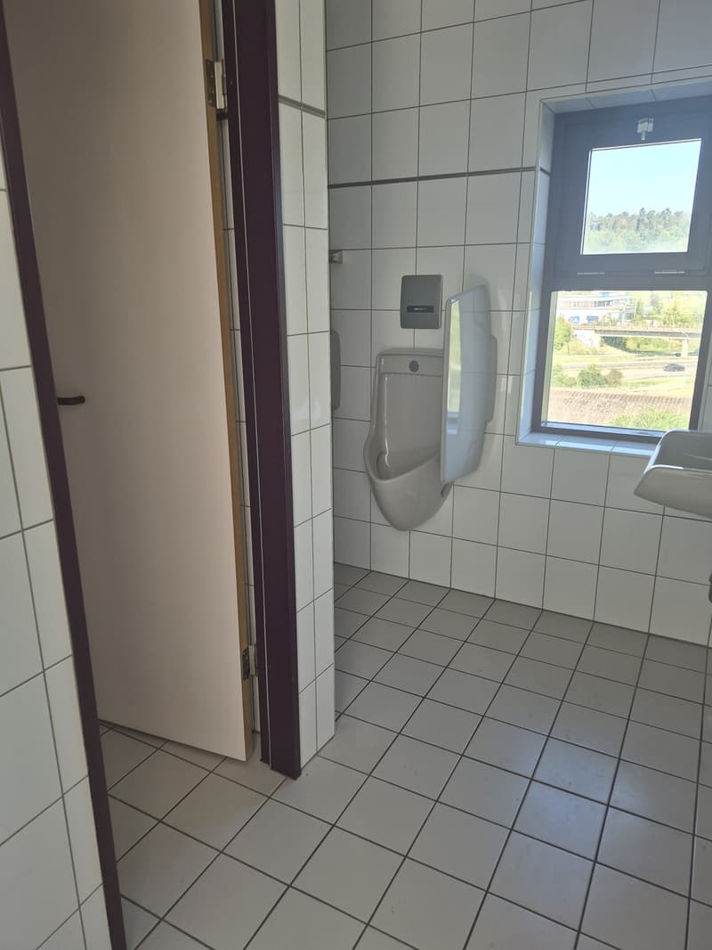 Surface de bureaux attractive et flexible, idéalement située à Granges-Paccot (6)