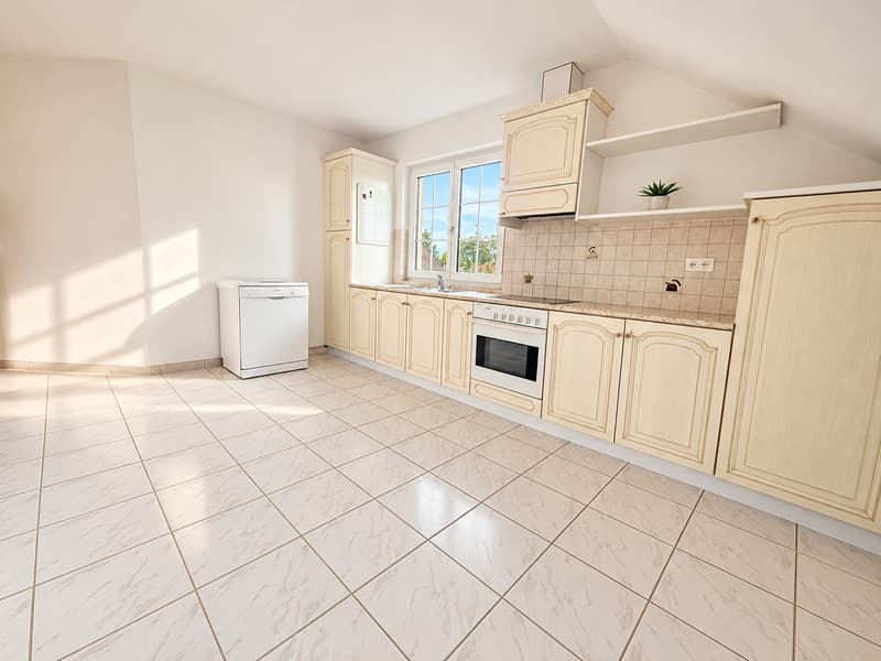 Spacieux appartement de 3,5 pièces avec grand balcon à Tinterin (4)