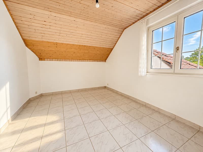 Spacieux appartement de 3,5 pièces avec grand balcon à Tinterin (5)