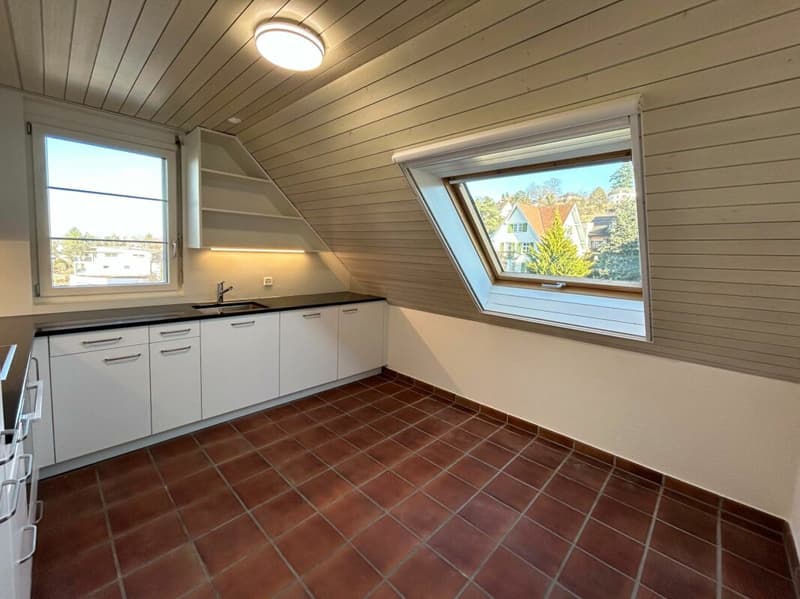 Wohnen mit Ausblick - 4.5-Zimmer-Maisonettewohnung mit moderne Küche (3)