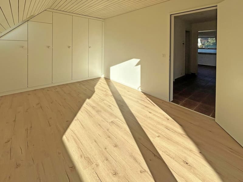 Wohnen mit Ausblick - 4.5-Zimmer-Maisonettewohnung mit moderne Küche (6)