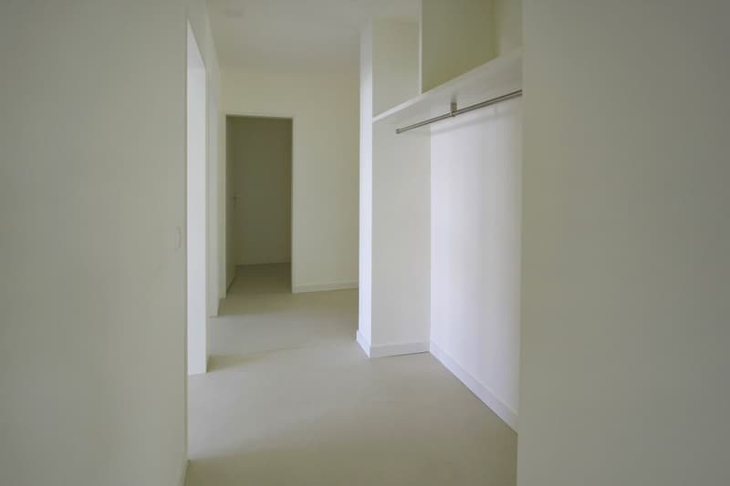 Moderne 4.5-Zi-Wohnung mit 2 Balkonen und AEP / neue Küche und Bäder (10)