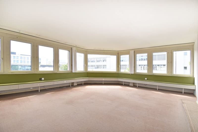 Attraktive Büroflächen im Gewerbegebiet Kägen, Reinach (8)