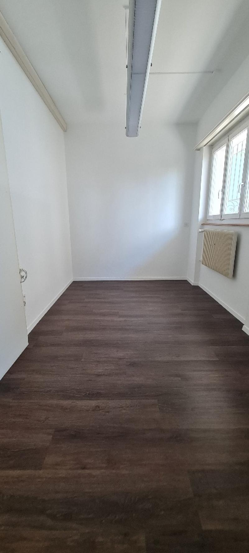 Ladenfläche/Büro an zentraler Lage mit Lager (5)