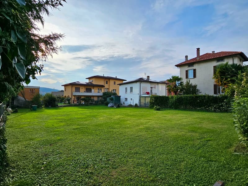 Balerna: Raro terreno edificabile R4 in pregiata zona centrale con progetto approvato