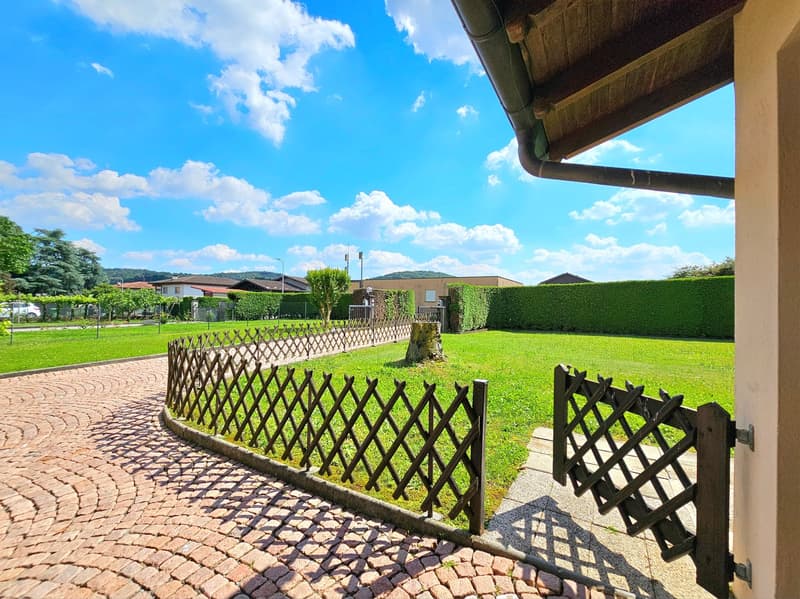 Komfortables Einfamilienhaus mit großem Garten und wichtigen Bauindizes in Stabio (4)